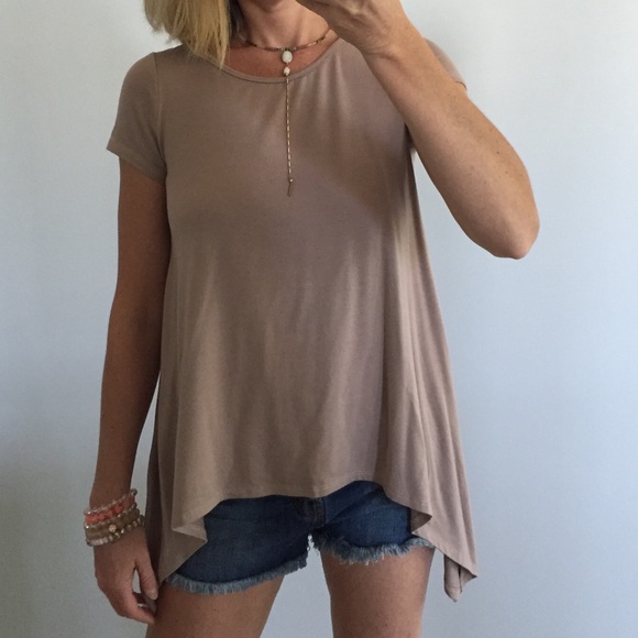 Taupe Color Short Sleeve Tunic Top - Picture 2 of 6